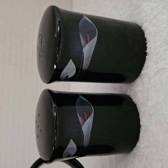 Vintage Mikasa Galleria Opus Black Calla Lily Creamer and Salt & Pepper - Picture 2 of 9